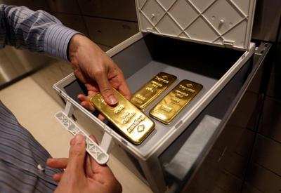 Giá vàng trong nước cao nhất mọi thời đại, hướng mốc 66 triệu đồng/lượng