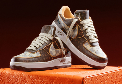 Đôi sneaker size nhỏ của Louis Vuitton được bán với giá hơn 350.000 USD