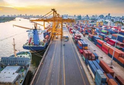 Phát triển đội tàu container quốc tế, tạo sức bật cho tăng trưởng hàng hóa qua cảng biển