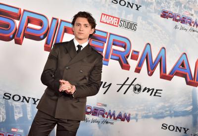 Tom Holland: 25 tuổi, kỷ lục doanh thu phòng vé và gu thời trang xa xỉ