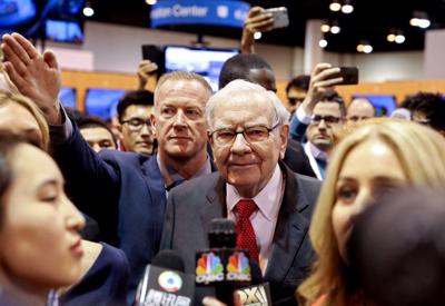 Mỗi cổ phiếu công ty của Warren Buffett có giá nửa triệu USD