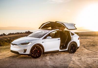 Tesla Model X có thực sự là SUV "an toàn nhất thế giới"?