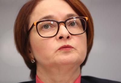 Cuộc khủng hoảng của bà Nabiullina, Thống đốc Ngân hàng Trung ương được ca ngợi của Nga