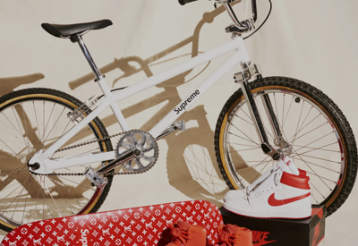 Xe đạp Supreme x Brooklyn Machine Works có giá khởi điểm 50.000 USD