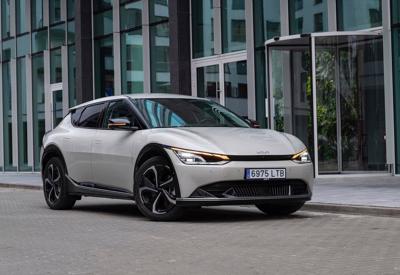 Kia EV6 giúp hãng xe Hàn thách thức các “ông lớn” Tesla, Volkswagen