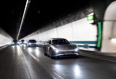 Concept xe điện Mercedes có thể chạy hơn 1000 km trong một lần sạc pin