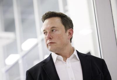 Đang thiếu 21 tỷ USD để mua Twitter, Elon Musk sẽ “xoay” kiểu gì?
