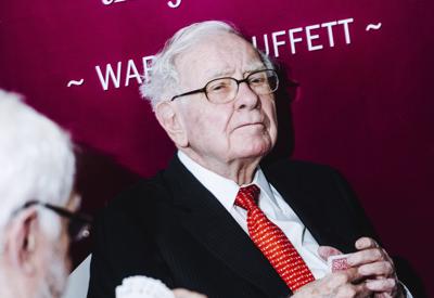 Bỏ cổ phiếu ngân hàng, Warren Buffett quay sang “chơi lớn” với cổ phiếu dầu khí