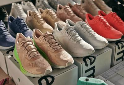 Thương hiệu Lululemon đã làm gì khiến Nike phải dè chừng?