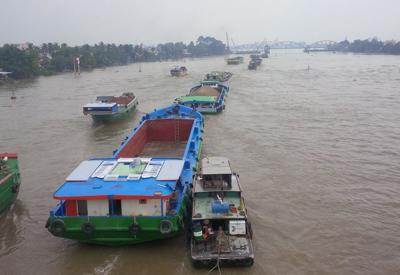 “Công trình do Bộ Giao thông vận tải quản lý, sao TP.HCM đứng ra thực hiện thu phí?”