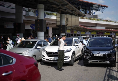 "Bùng nổ" cao điểm hè, Cảng Hàng không quốc tế Nội Bài dự kiến đón tới 110.000 lượt khách