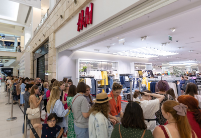 H&M thanh lý hàng tồn kho để rút lui khỏi thị trường Nga