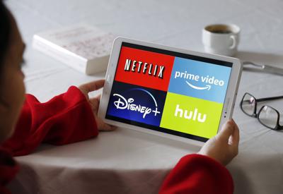 Vì sao Netflix mất ngôi vương streaming vào tay Disney?