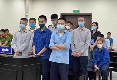 Bóc gỡ đường dây lừa đảo ngân hàng với giấy tờ giả tinh vi
