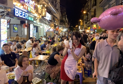 Hà Nội đạt doanh số gần 40.000 tỷ từ khách du lịch 