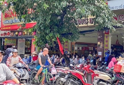 Thị trường bánh trung thu Hải Phòng nơi chen chúc xếp hàng, nơi thưa thớt, đìu hiu