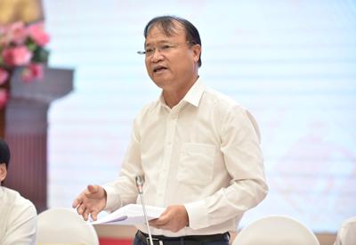 Tạm thời chưa tước giấy phép của 5 doanh nghiệp đầu mối xăng dầu
