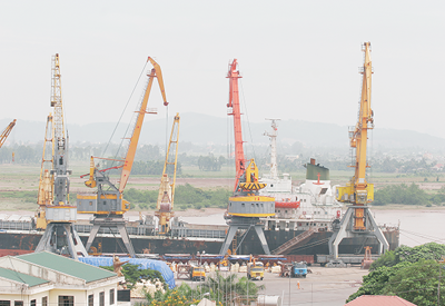 Đề xuất sửa đổi loạt giá dịch vụ cảng biển