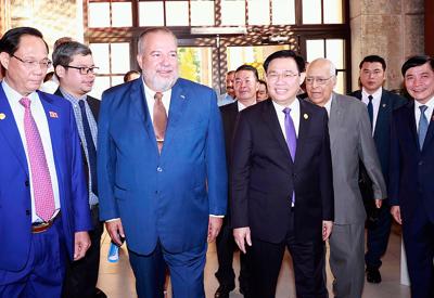 Chủ tịch Quốc hội dự Diễn đàn Doanh nghiệp Việt Nam - Cuba