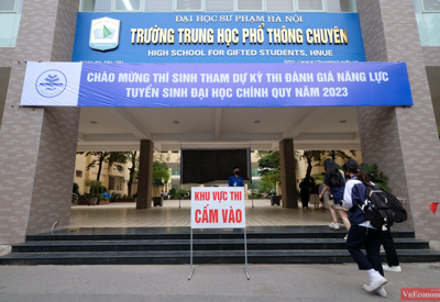 Sáng nay, gần 4.700 học sinh đang dự thi đánh giá năng lực tại Hà Nội
