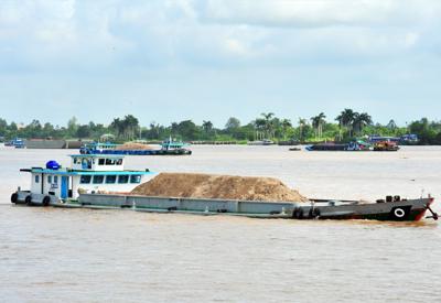 An Giang thu hồi giấy phép khai thác cát tại khu mỏ trên sông Tiền