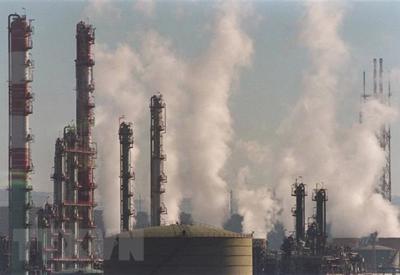 Đề xuất thu phí bảo vệ môi trường với các cơ sở, doanh nghiệp xả khí thải
