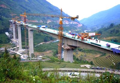 Chi phí xây cầu cạn gấp 2,6 lần, cần tính toán phương án xây cao tốc tại Đồng bằng sông Cửu Long
