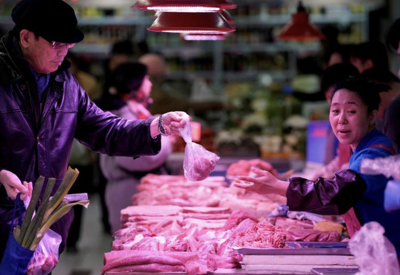 Giá thịt lợn lao dốc, áp lực giảm phát lại đè nặng lên Trung Quốc