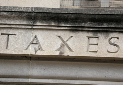 Bảo hiểm thuế nở rộ giữa cuộc chiến thuế toàn cầu