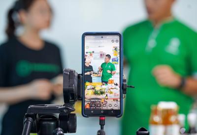 Ba “sợi dây kinh nghiệm” giúp nhà bán hàng tăng trưởng hiệu quả với livestream thương mại điện tử