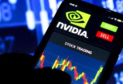 Doanh thu tăng gấp đôi nhưng Nvidia vẫn chỉ xếp thứ 3 trong ngành công nghiệp bán dẫn
