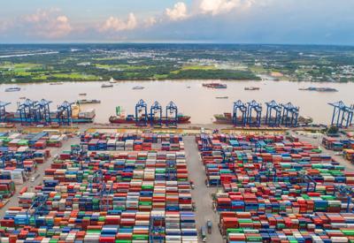 TP.HCM thu gần 3.800 tỷ đồng phí hạ tầng cảng biển