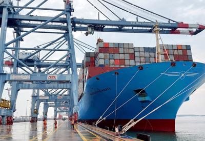 "Ông lớn" hàng hải đối diện sức mua sụt giảm, cạnh tranh khốc liệt năm 2024