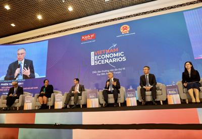 Hình ảnh và phát ngôn ấn tượng tại Diễn đàn Kịch bản Kinh tế Việt Nam 2024 
