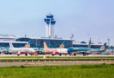 Hành khách tăng vọt, hàng không cung ứng thêm 10.000 ghế/ngày với các đường bay “nóng” từ Tân Sơn Nhất