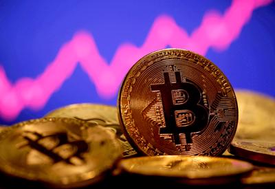 Nhà đầu tư lãi bao nhiêu nếu mua Bitcoin 10 năm trước?