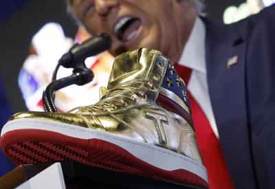 Vì sao thương hiệu giày thể thao của ông Trump gây chú ý?