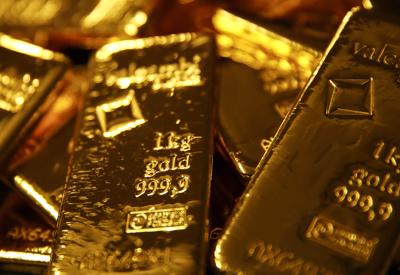 Giá vàng thế giới cao nhất 1 tháng do USD tụt giá, vàng nhẫn trong nước thêm kỷ lục