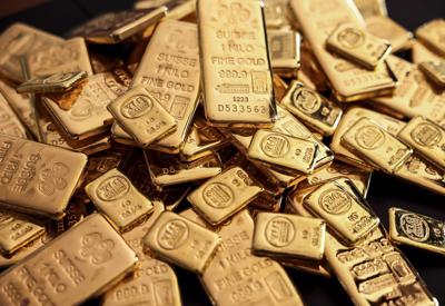 Giá vàng nhẫn cao lịch sử, vàng miếng chênh thế giới 18 triệu đồng/lượng