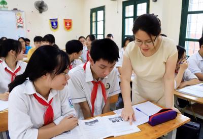 Hà Nội giữ nguyên mức học phí, bổ sung 2.648 biên chế viên chức giáo dục