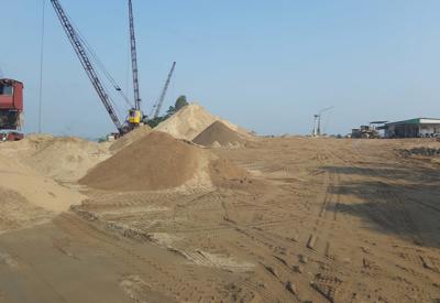 Chuẩn bị khai thác cát biển ở Sóc Trăng phục vụ các dự án đường cao tốc