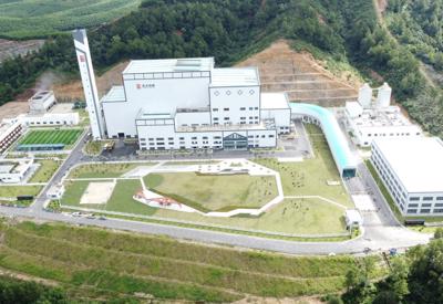 Thừa thiên Huế khánh thành nhà máy “điện xanh” lớn nhất miền Trung 