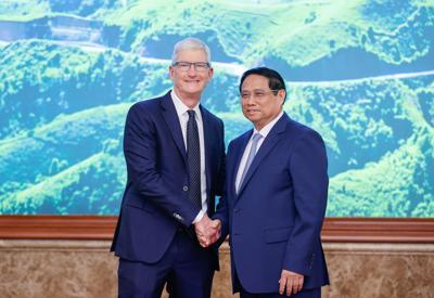 Thủ tướng đề nghị CEO Tim Cook xác định Việt Nam là cứ điểm của Apple trên toàn cầu