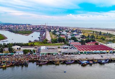 Hà Tĩnh phê bình chủ đầu tư dự án mở rộng Cảng cá Thạch Kim 