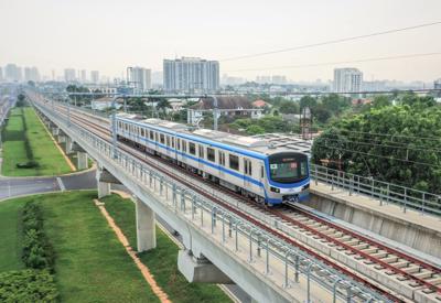 TP.HCM hoàn thành hai cầu bộ hành kết nối metro số 1