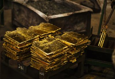Giá vàng trong nước “vênh” thế giới hơn 14 triệu đồng/lượng
