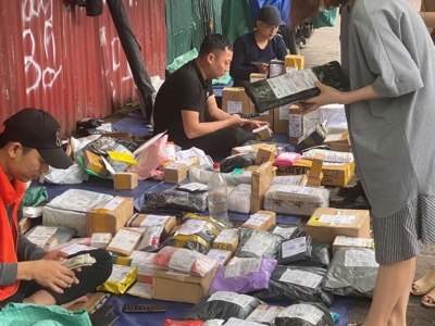 Gánh nặng môi trường từ rác thải nhựa trong thương mại điện tử