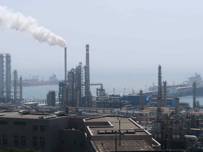 IEA: Nhu cầu dầu của Trung Quốc sắp đạt đỉnh, thế giới sẽ thừa nhiều dầu