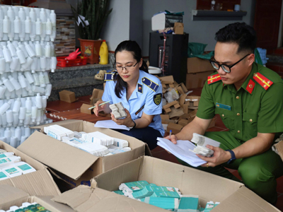 Mỹ phẩm nhập khẩu cũng cần “thanh lọc” nghiêm túc