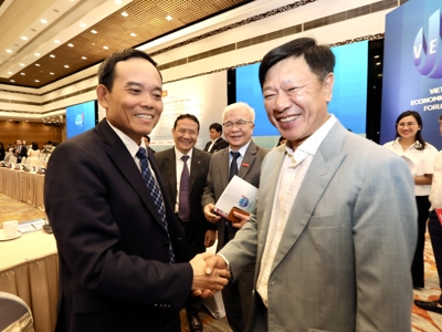 [Phóng sự ảnh]: Cuộc bàn thảo chiến lược nhằm hiện thực hóa mục tiêu tăng trưởng 2 con số
